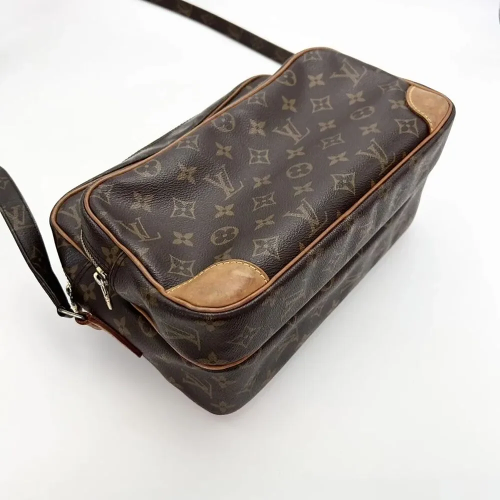 Louis Vuitton Women Pre-Loved Bag Very Good Condition